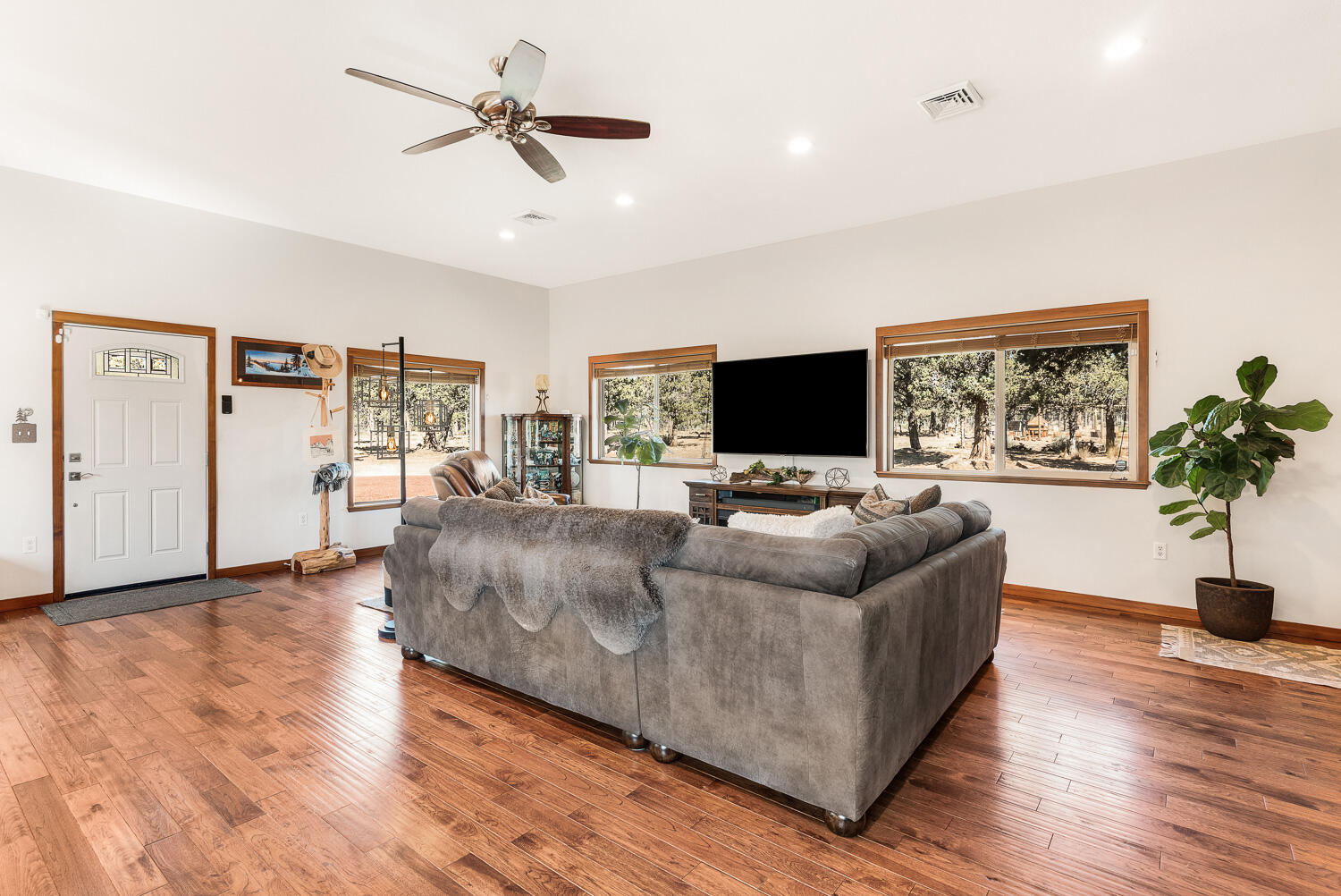 Sunglo West - Residential