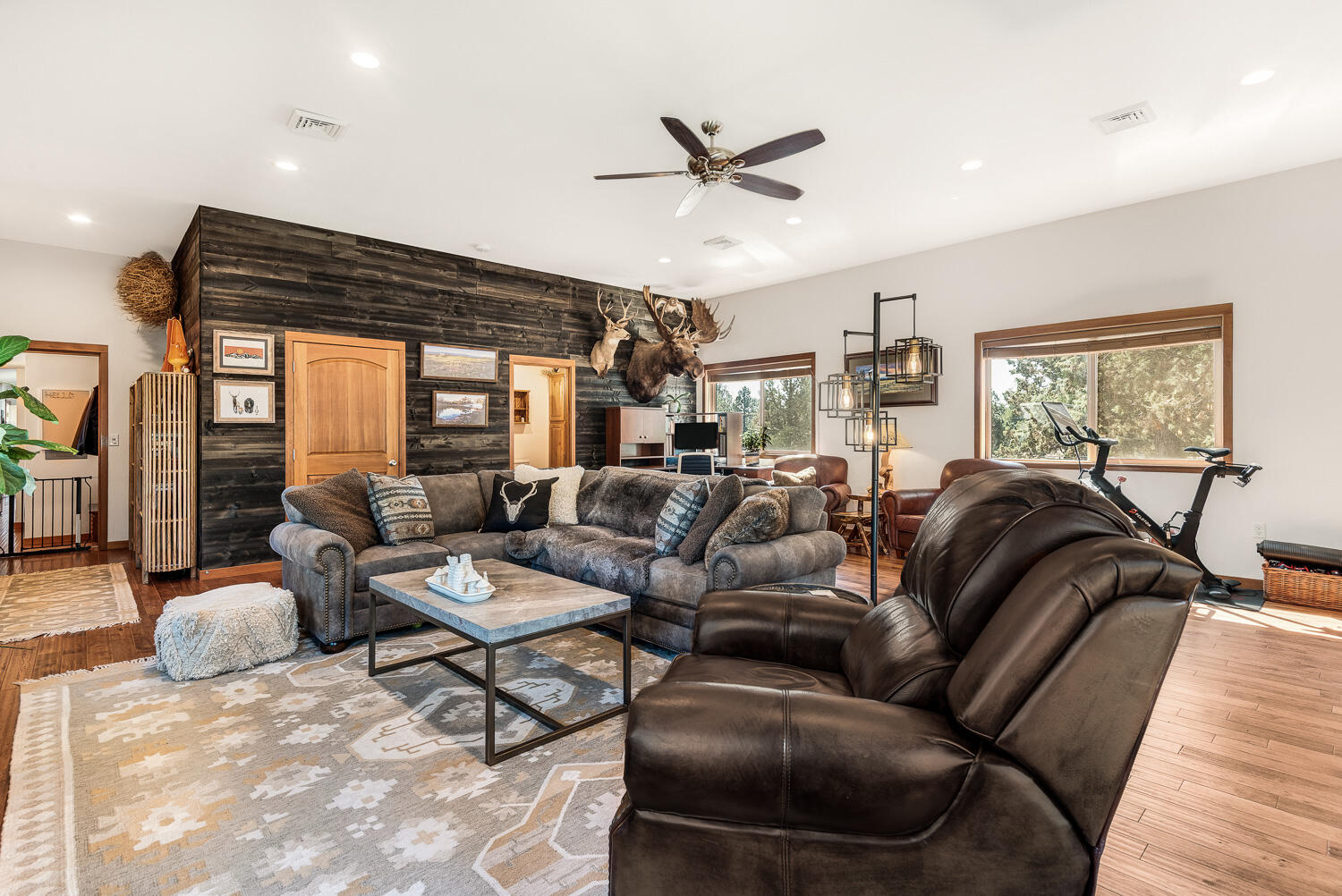 Sunglo West - Residential