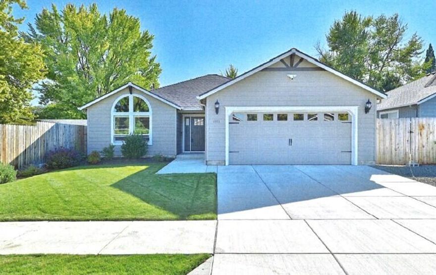 Welcome to this beautiful 1500sq. ft. home. It's a lovely home w/some great features. A few highlights & key points are newer appliances, a breakfast bar, window coverings, 3 nicely sized bedrooms w/the master bedroom having a walk-in closet w/built-ins & a very spacious finished garage. Once outside you'll find a lovely covered patio w/access from both the master & the dining room. This home has a very private backyard providing a secluded outdoor space for relaxation. Lastly, it's located on a very short street with no through traffic in a very nice neighborhood. Please come take a look!