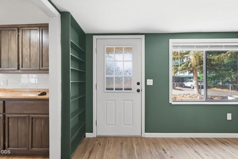 Tiny photo for 2241 SE Roadway Lane, Prineville, OR 97754 (MLS # 220226284)