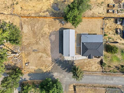 Tiny photo for 2241 SE Roadway Lane, Prineville, OR 97754 (MLS # 220226284)