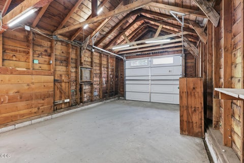 Tiny photo for 2241 SE Roadway Lane, Prineville, OR 97754 (MLS # 220226284)