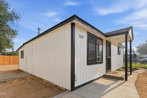 Tiny photo for 2241 SE Roadway Lane, Prineville, OR 97754 (MLS # 220226284)