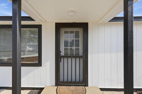 Tiny photo for 2241 SE Roadway Lane, Prineville, OR 97754 (MLS # 220226284)