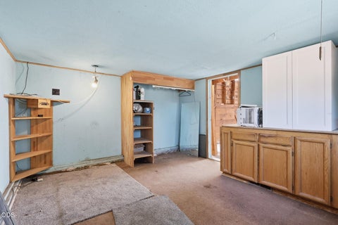Tiny photo for 2241 SE Roadway Lane, Prineville, OR 97754 (MLS # 220226284)