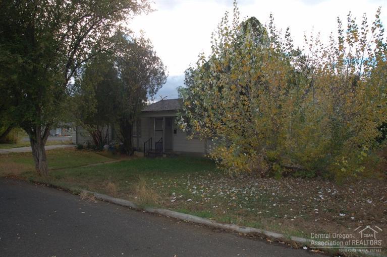 Oregon + Western - Residential