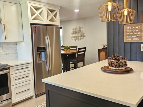 Tiny photo for 5144 Barry Avenue, Klamath Falls, OR 97603 (MLS # 220227129)