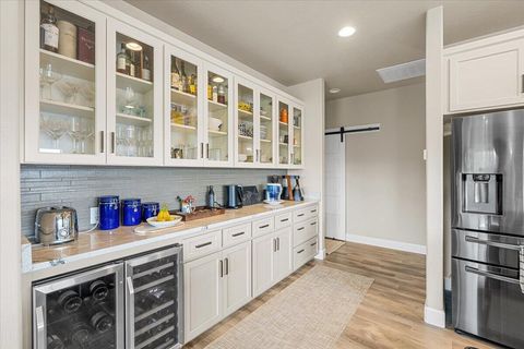 Tiny photo for 221 Skyhawk Drive, Eagle Point, OR 97524 (MLS # 220219948)