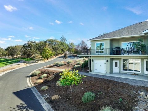 Tiny photo for 221 Skyhawk Drive, Eagle Point, OR 97524 (MLS # 220219948)