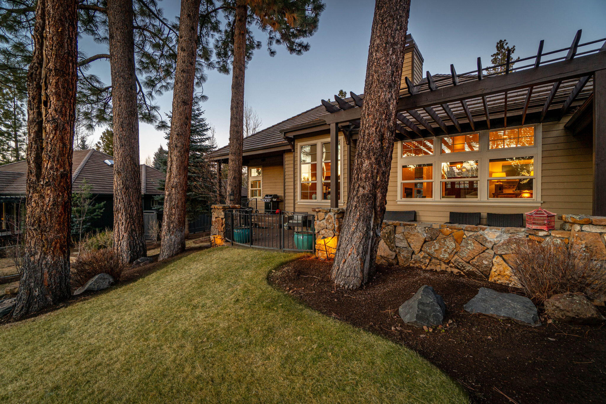 Broken Top - Residential