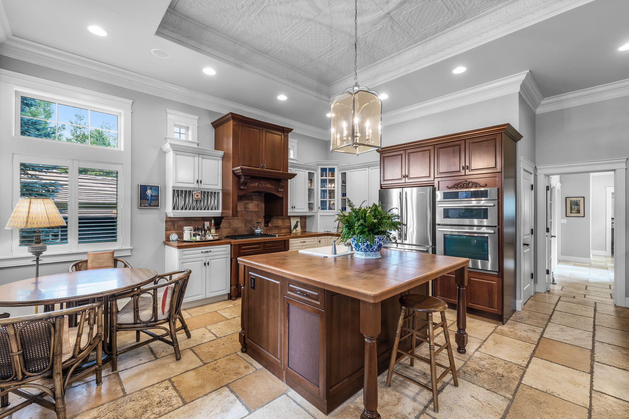 Broken Top - Residential