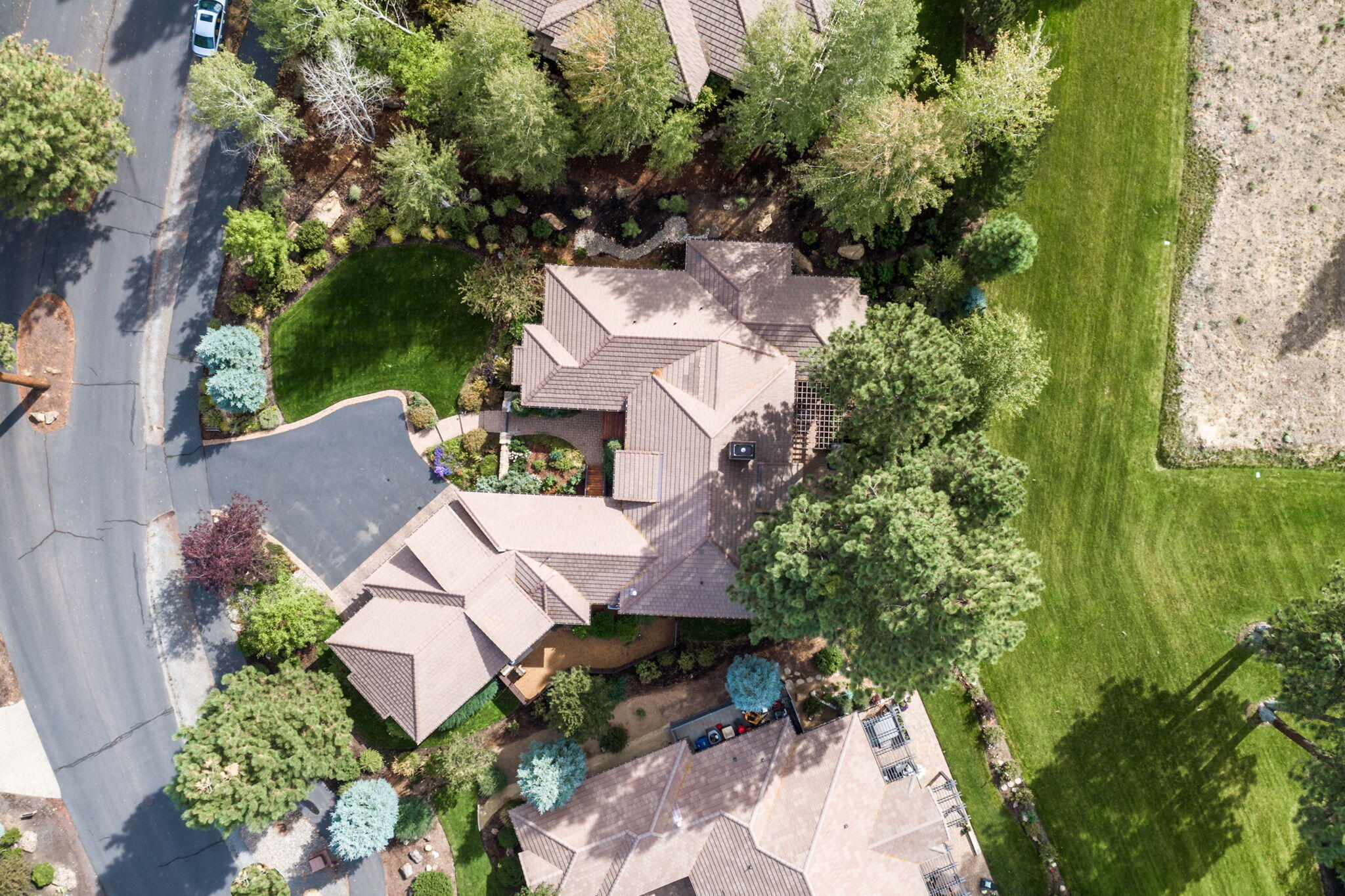 Broken Top - Residential