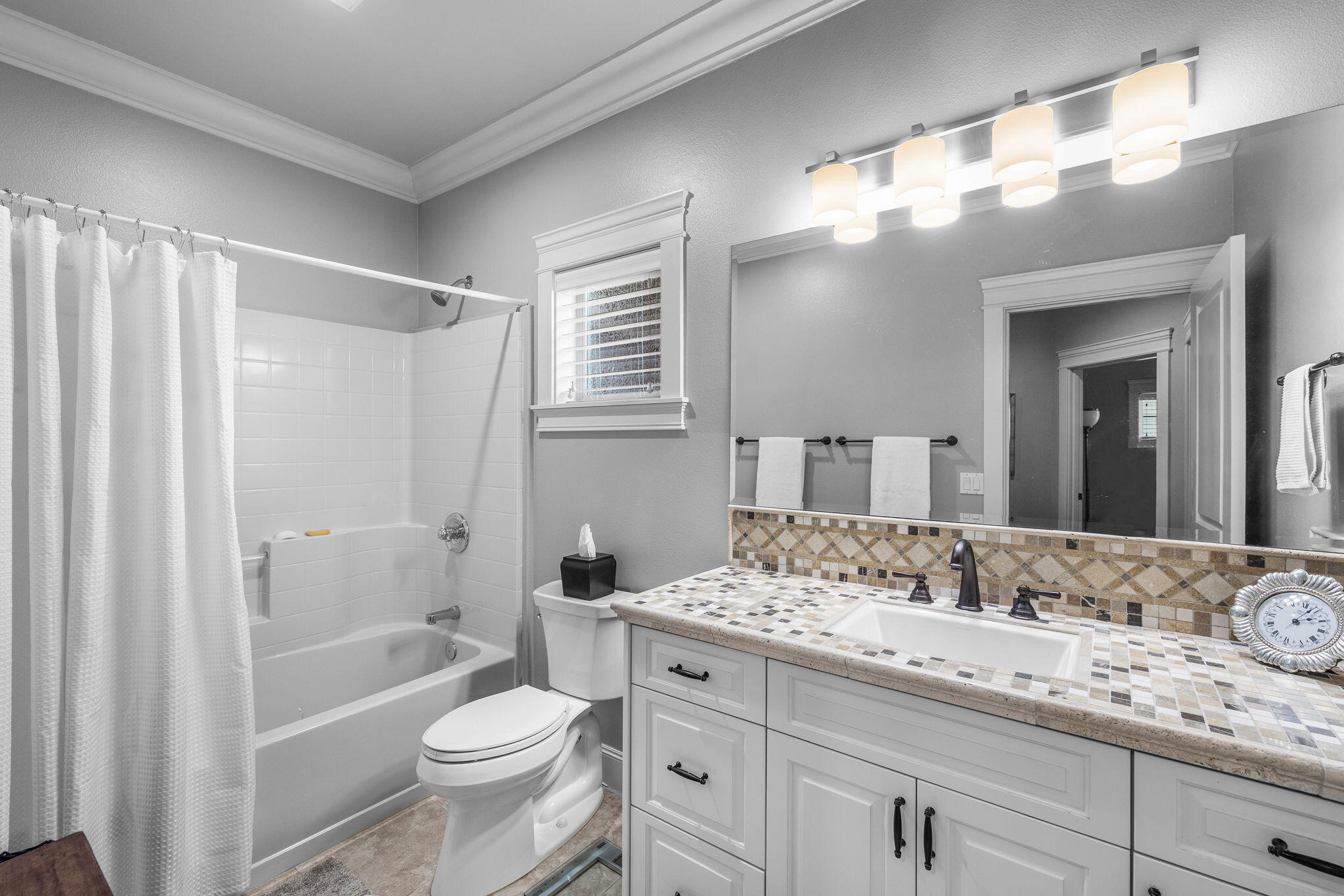 Broken Top - Residential