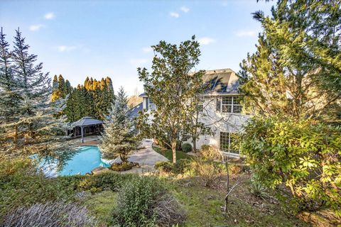 Tiny photo for 4102 Hidden Valley Court, Medford, OR 97504 (MLS # 220214080)