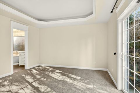 Tiny photo for 4102 Hidden Valley Court, Medford, OR 97504 (MLS # 220214080)