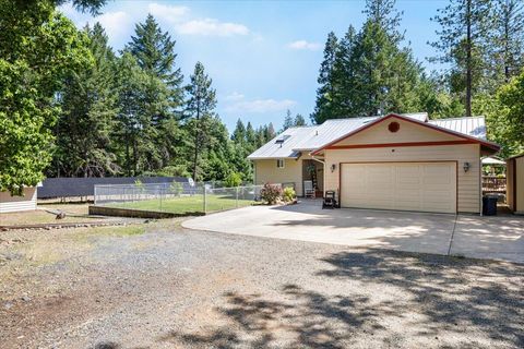 Tiny photo for 8081 W Evans Creek Road, Rogue River, OR 97537 (MLS # 220217338)