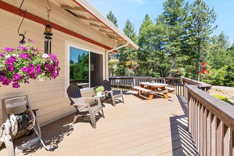 Tiny photo for 8081 W Evans Creek Road, Rogue River, OR 97537 (MLS # 220217338)