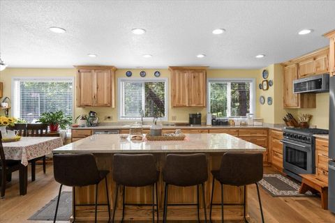 Tiny photo for 8081 W Evans Creek Road, Rogue River, OR 97537 (MLS # 220217338)