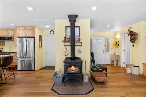 Tiny photo for 8081 W Evans Creek Road, Rogue River, OR 97537 (MLS # 220217338)