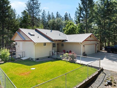 Tiny photo for 8081 W Evans Creek Road, Rogue River, OR 97537 (MLS # 220217338)