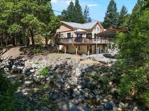 Tiny photo for 8081 W Evans Creek Road, Rogue River, OR 97537 (MLS # 220217338)