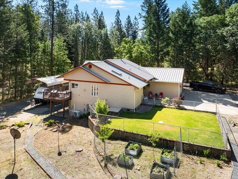 Tiny photo for 8081 W Evans Creek Road, Rogue River, OR 97537 (MLS # 220217338)