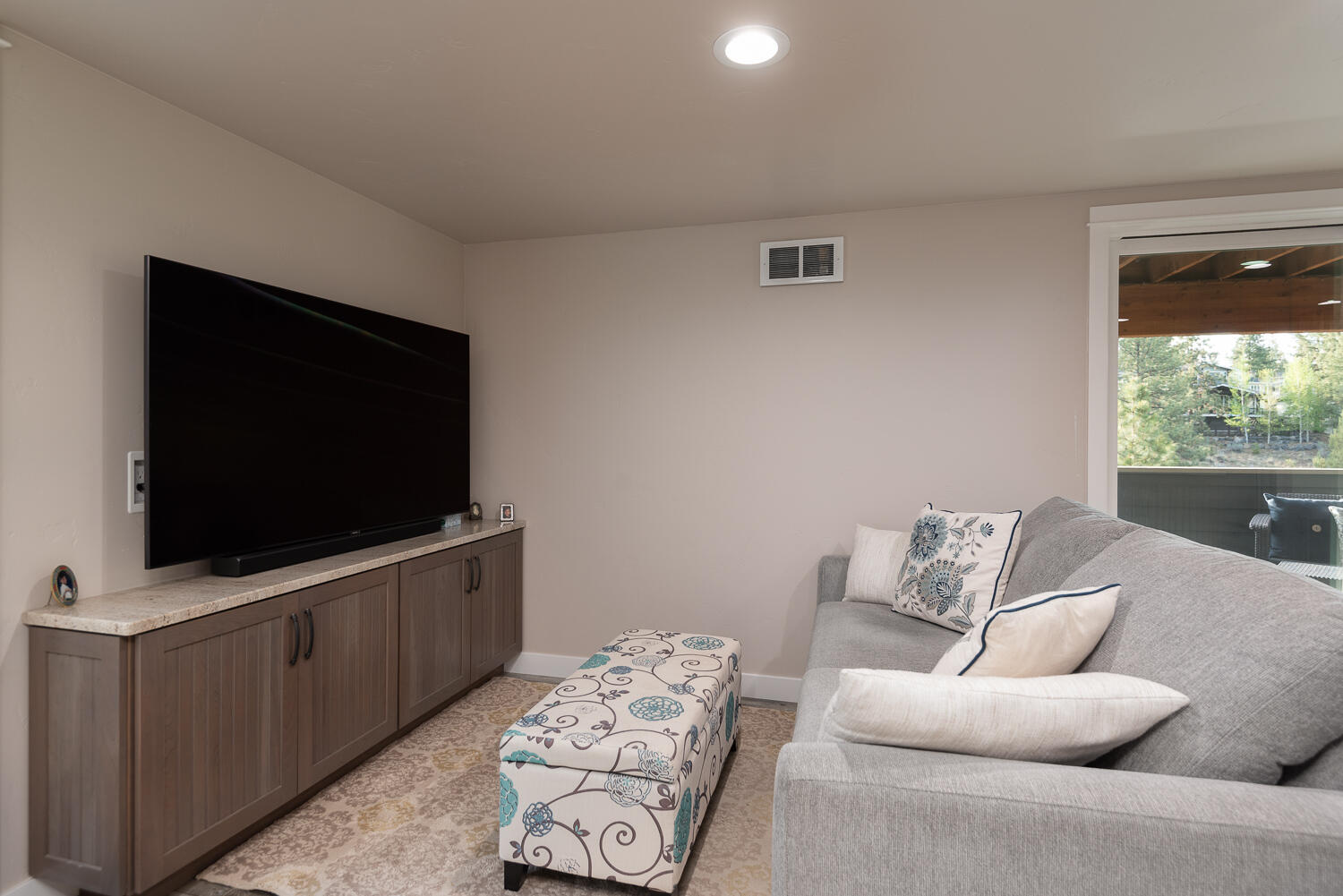 Skyliner Summit - Residential