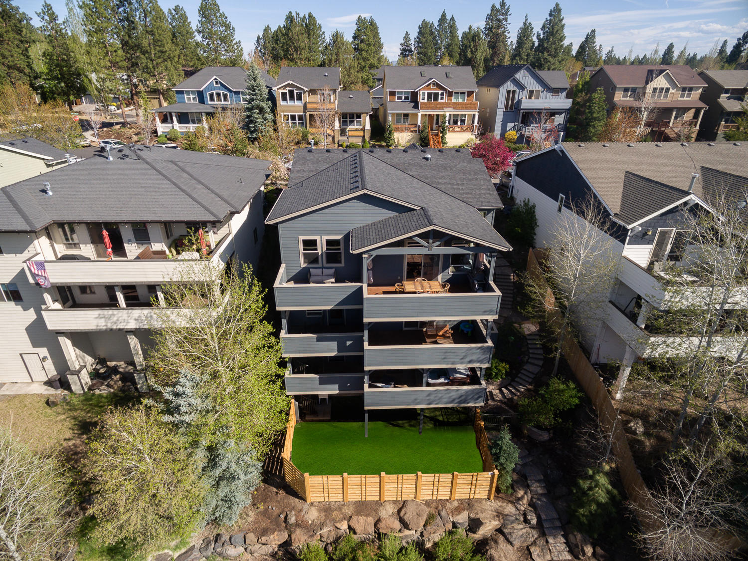 Skyliner Summit - Residential