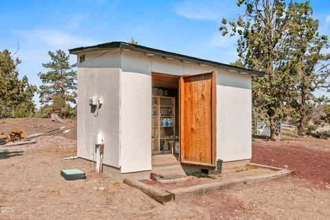 Tiny photo for 8450 NE 1st Street, Terrebonne, OR 97760 (MLS # 220227100)