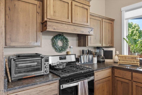 Tiny photo for 2391 Robertson Crest CRST, Grants Pass, OR 97527 (MLS # 220222838)