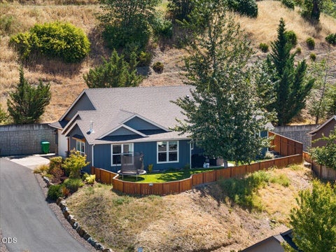Tiny photo for 2391 Robertson Crest CRST, Grants Pass, OR 97527 (MLS # 220222838)