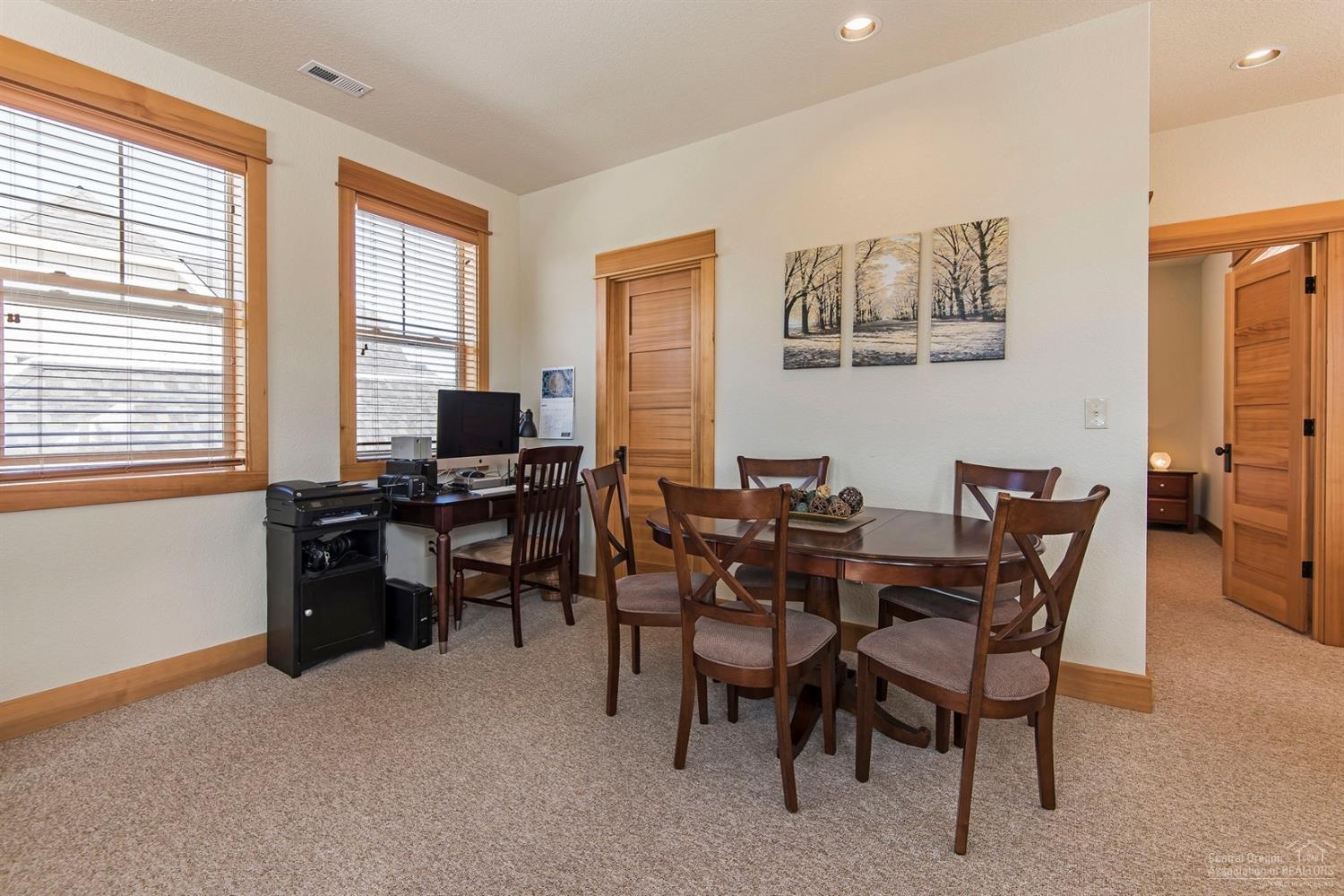 Eagle Crest - Residential