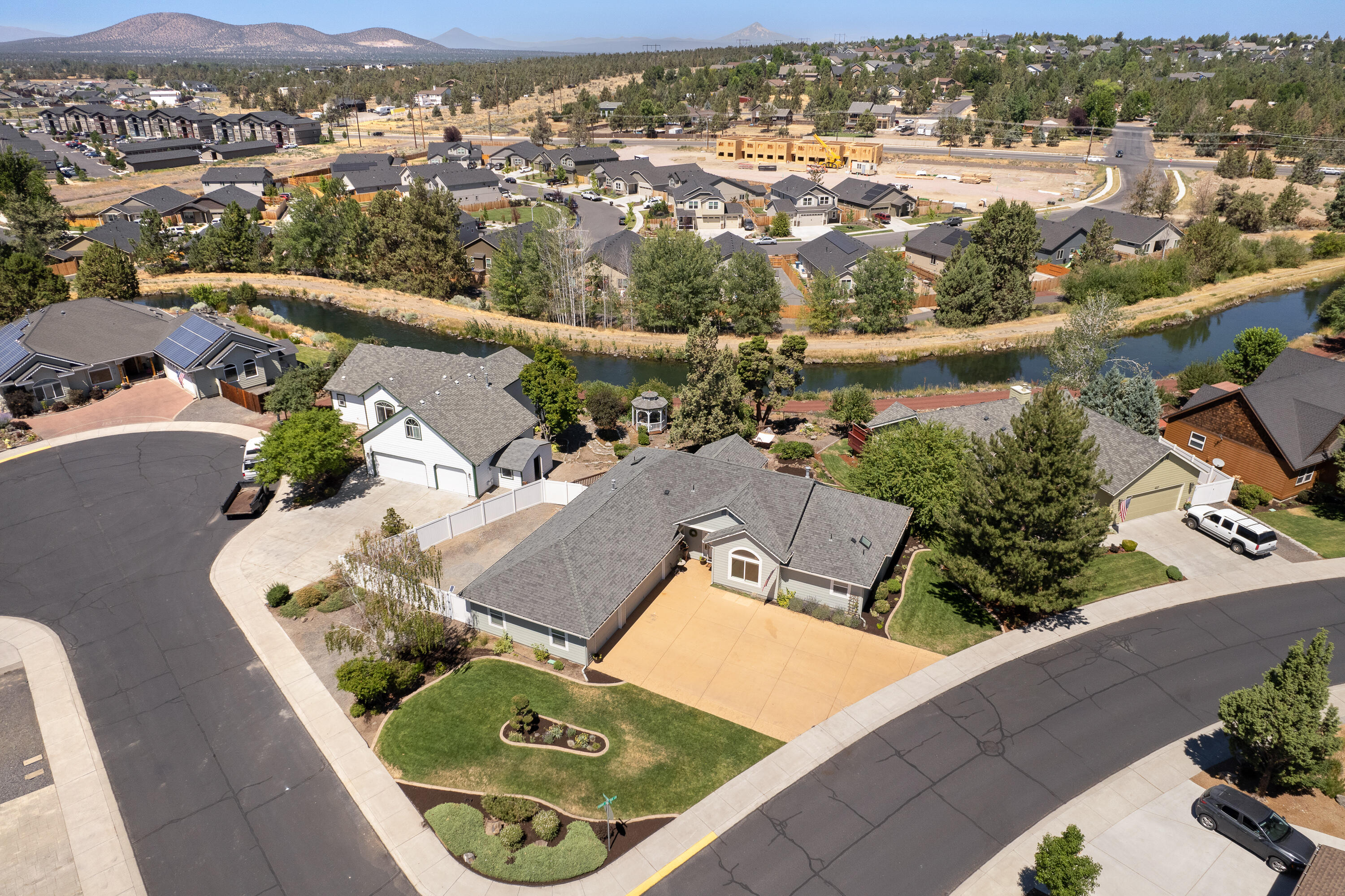 Greens At Redmond - Residential