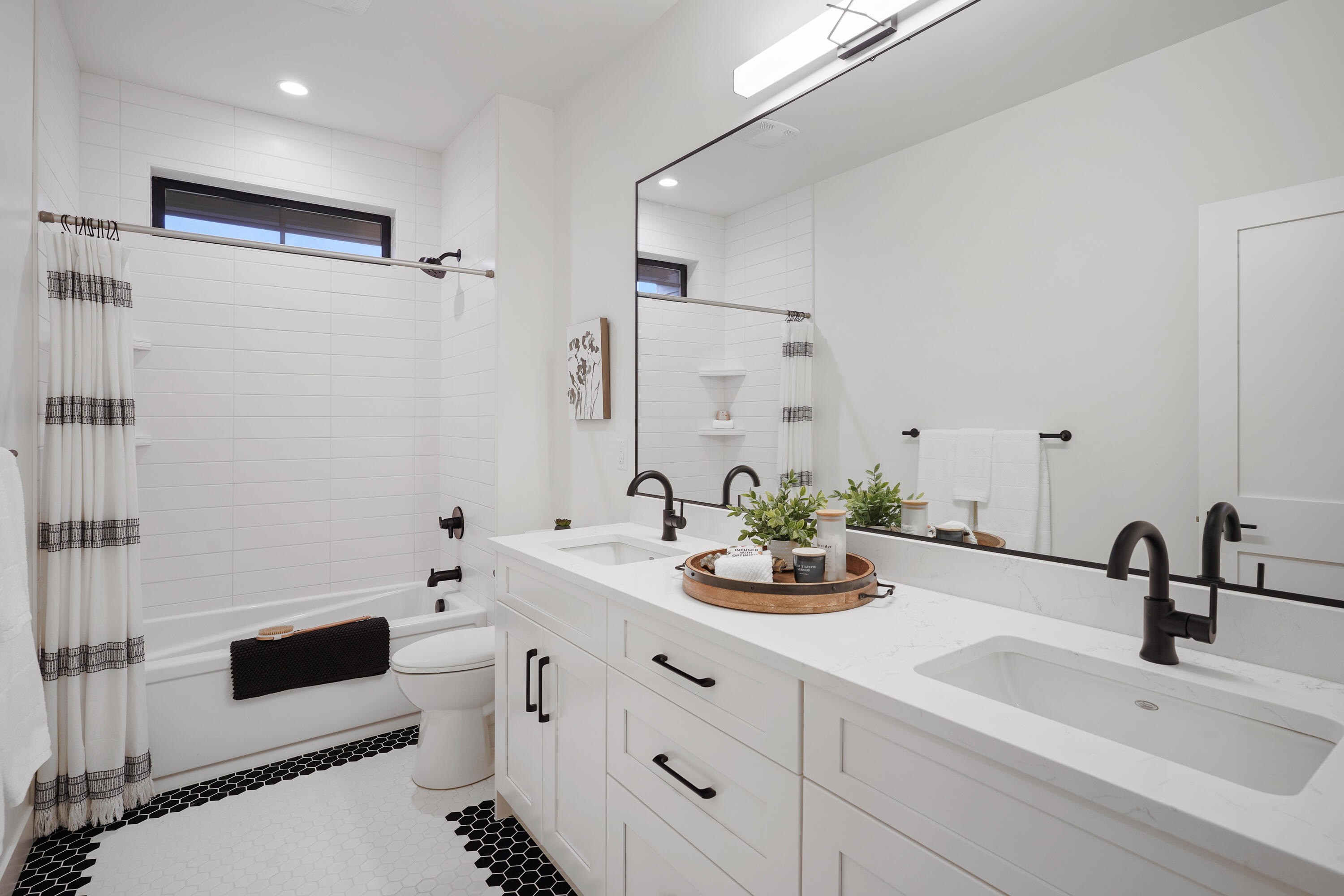 Discovery West Phase 4 - Residential