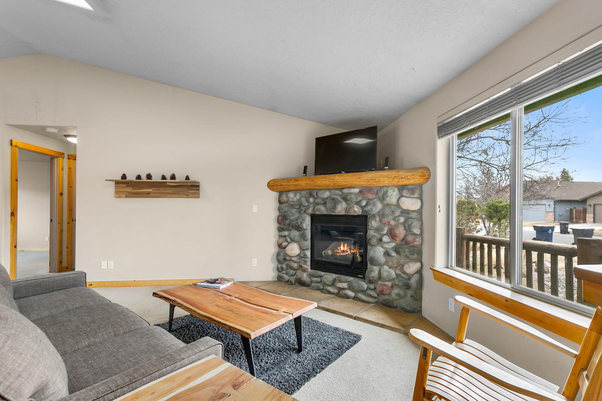 Paulina Peaks - Residential