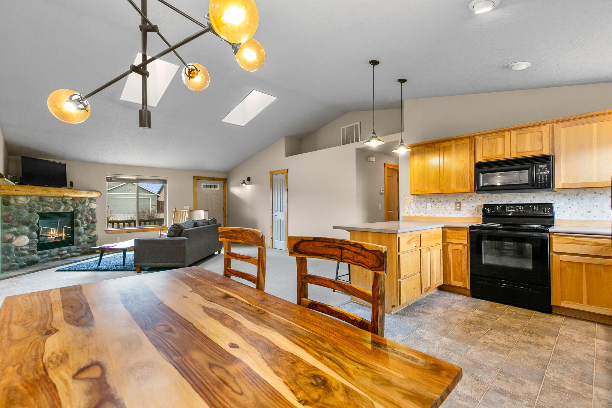 Paulina Peaks - Residential