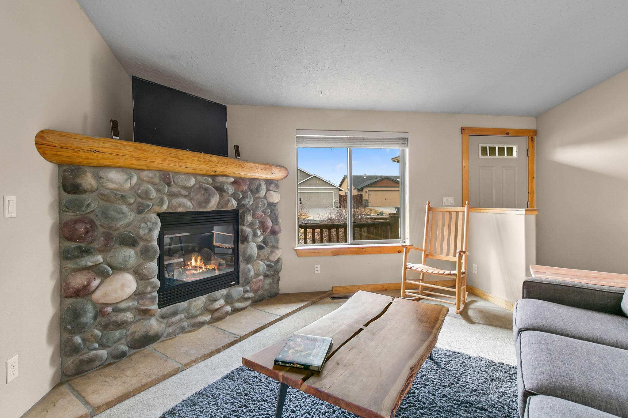 Paulina Peaks - Residential