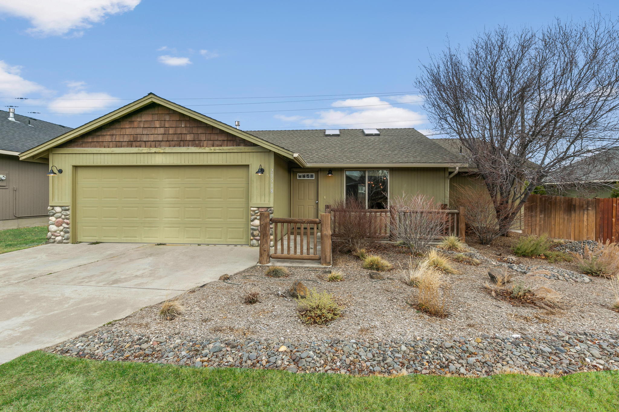 Paulina Peaks - Residential