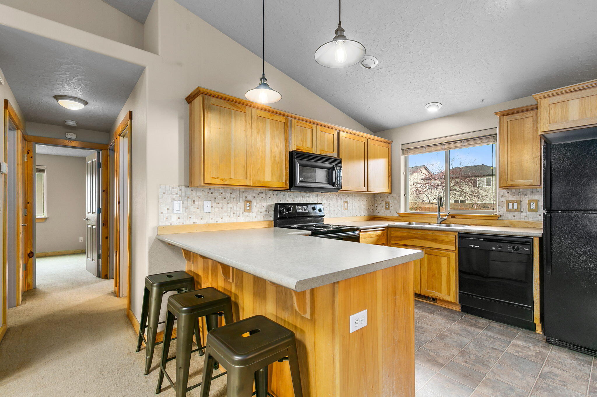 Paulina Peaks - Residential