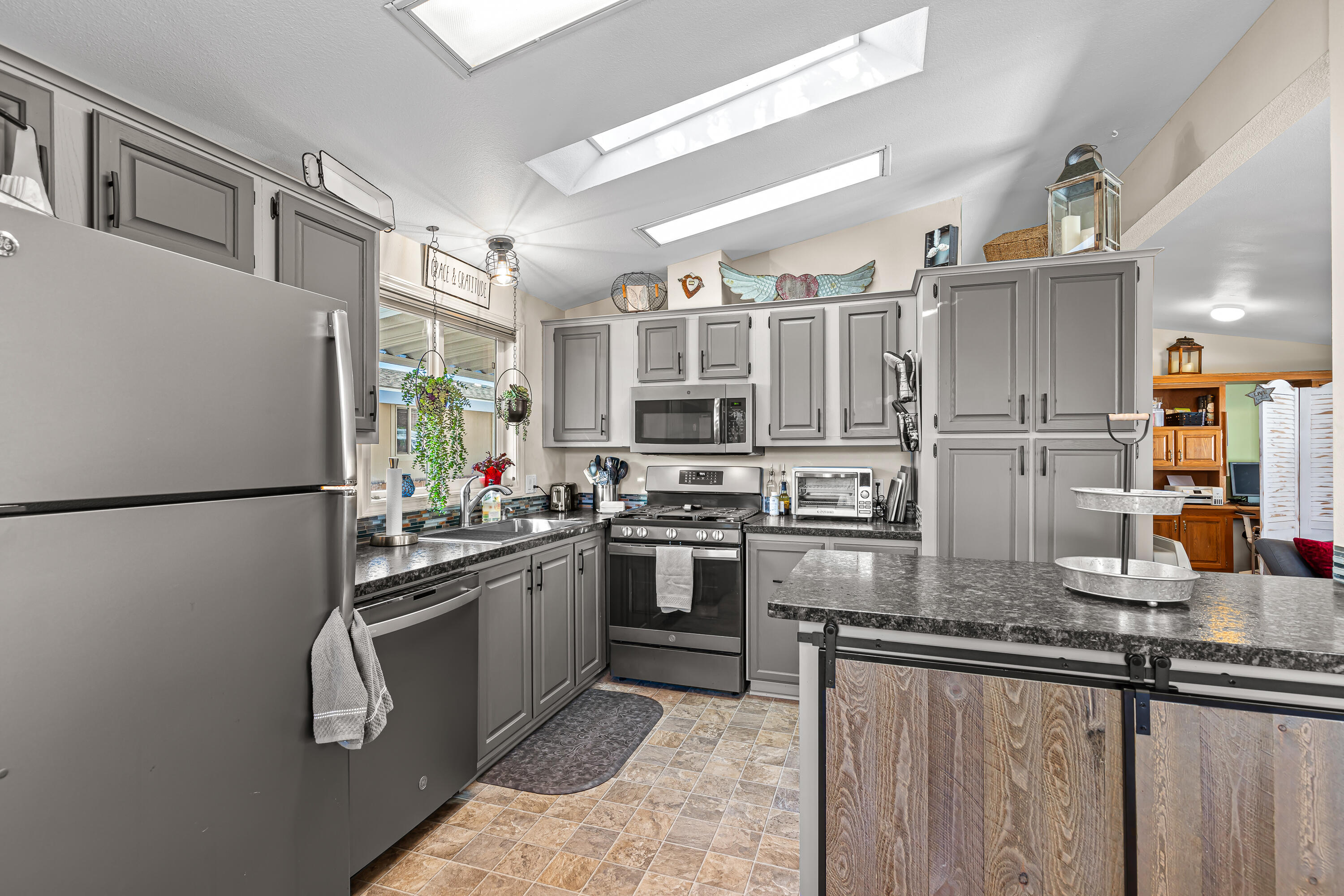 Country Estates MHC - Residential