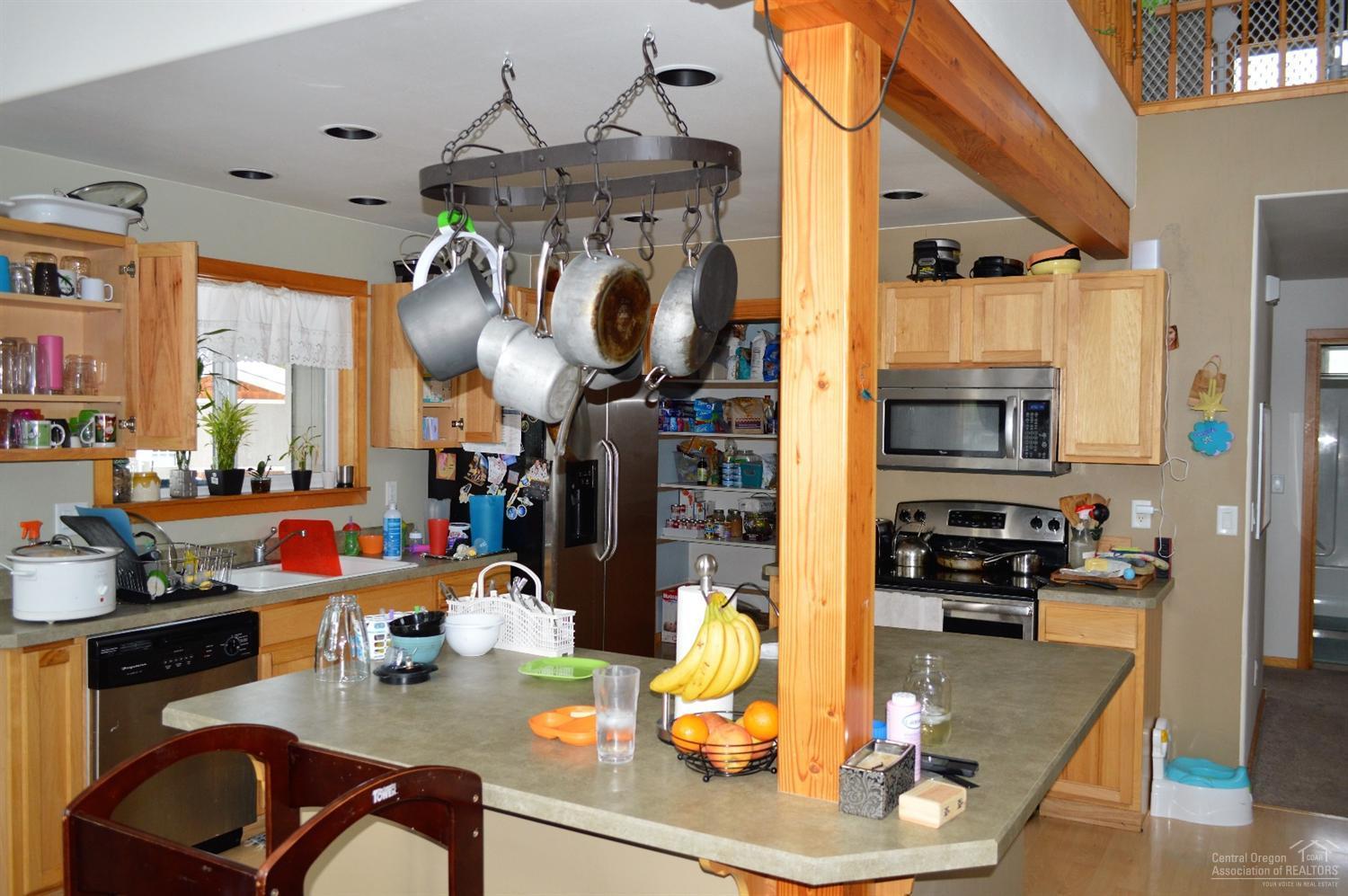 Pinewood Country Est - Residential