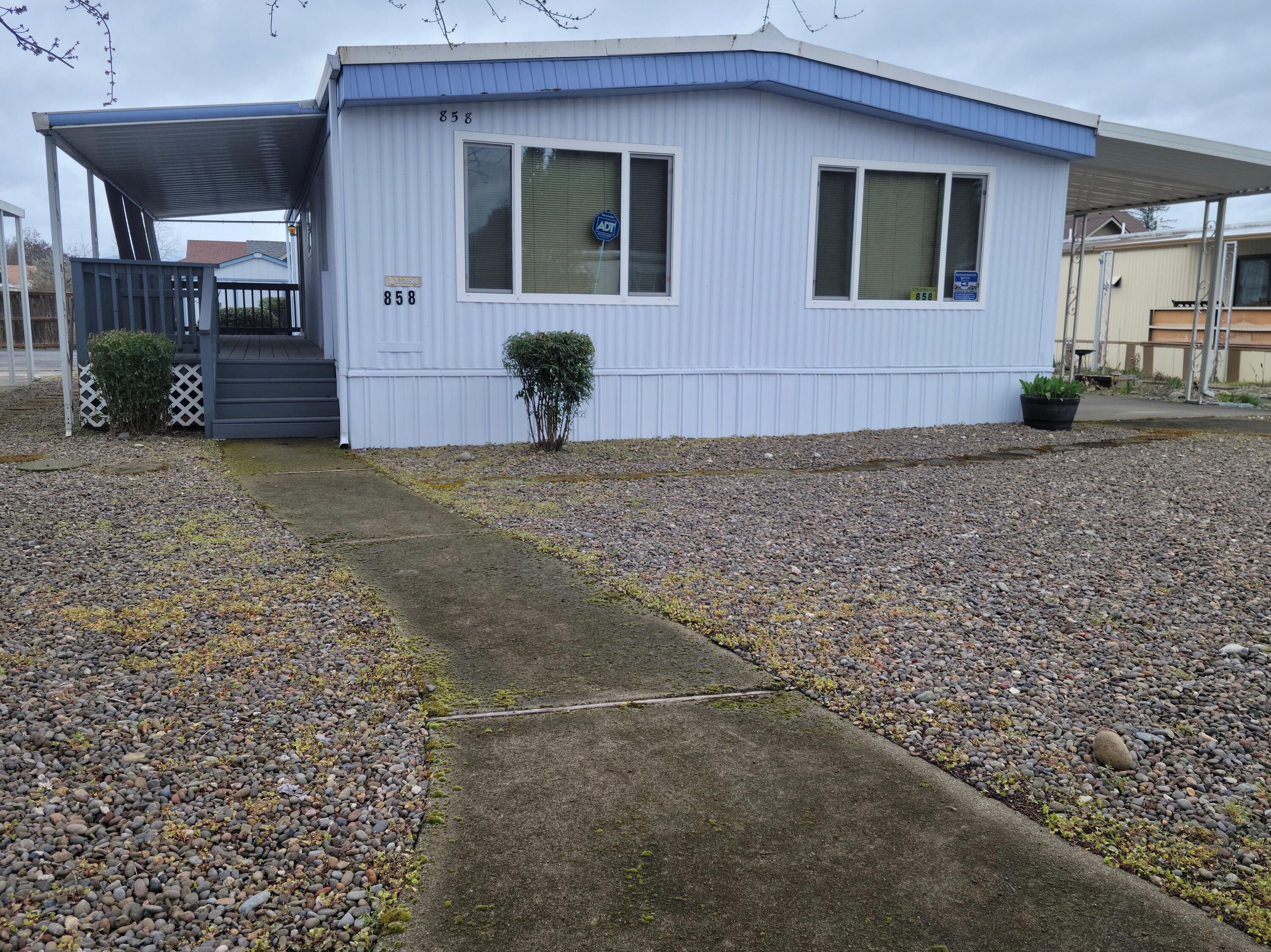 Rogue Lea Estates - Residential