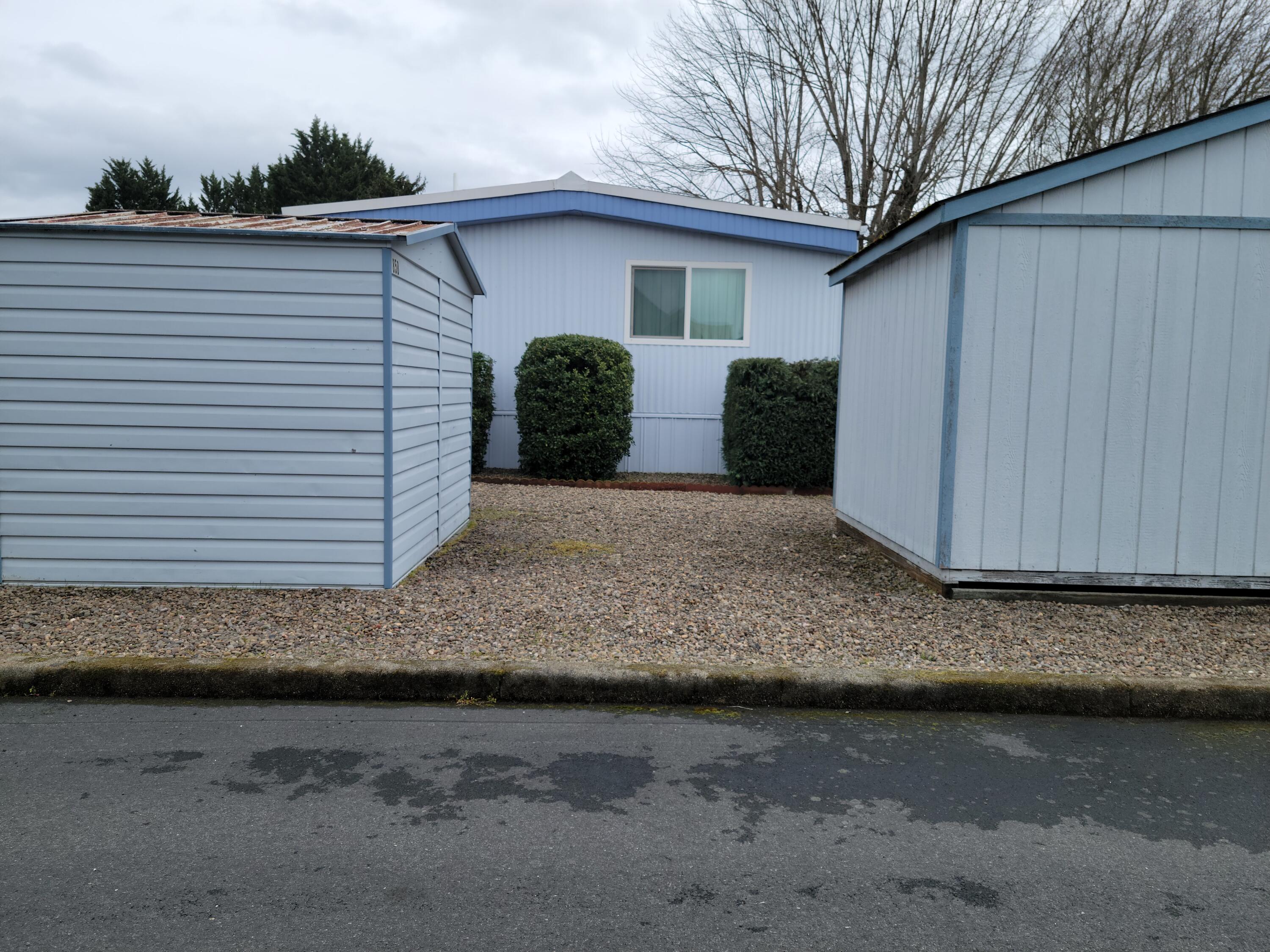 Rogue Lea Estates - Residential