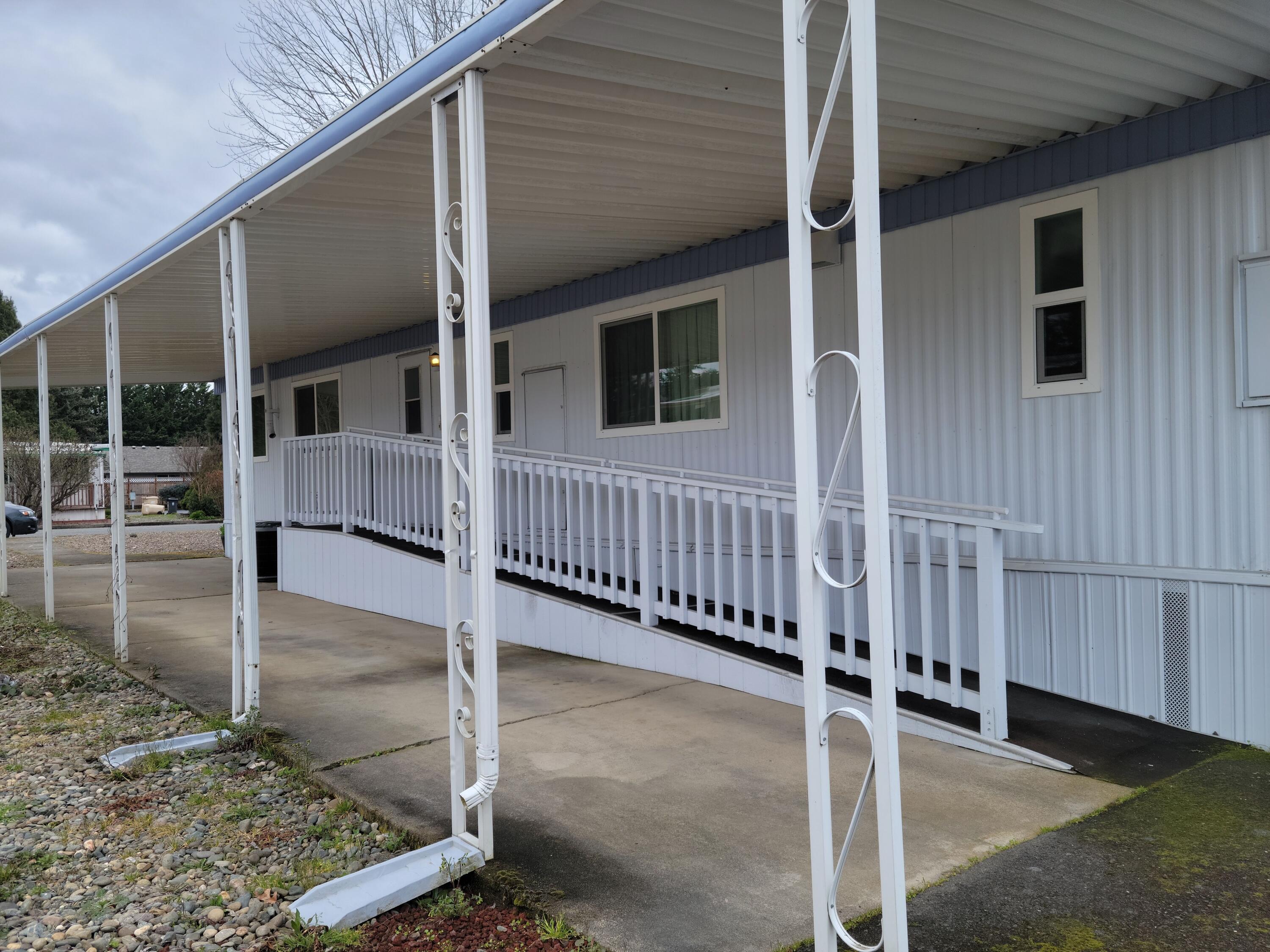 Rogue Lea Estates - Residential