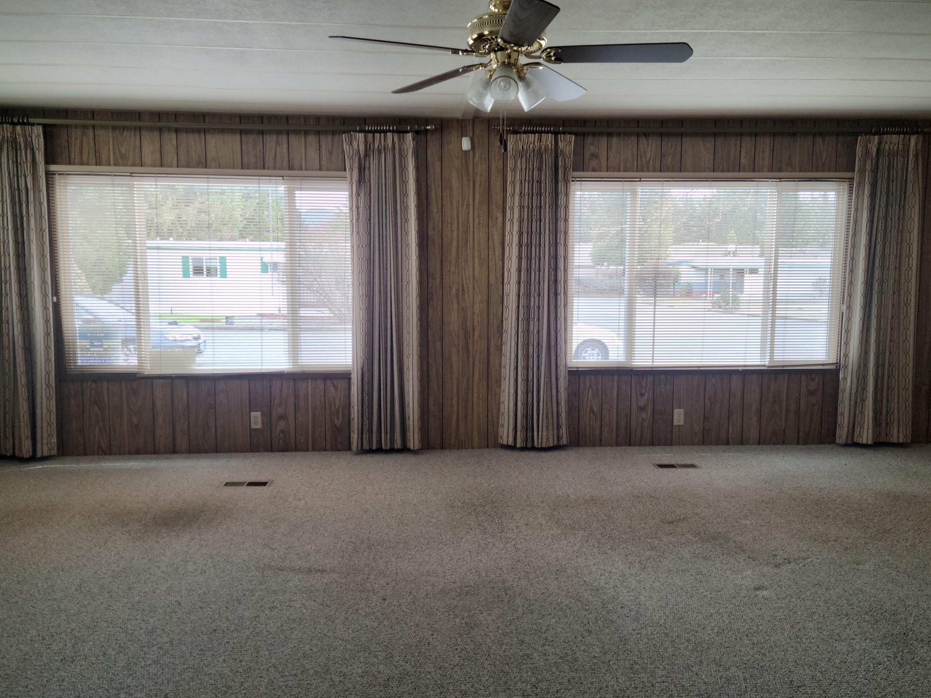 Rogue Lea Estates - Residential