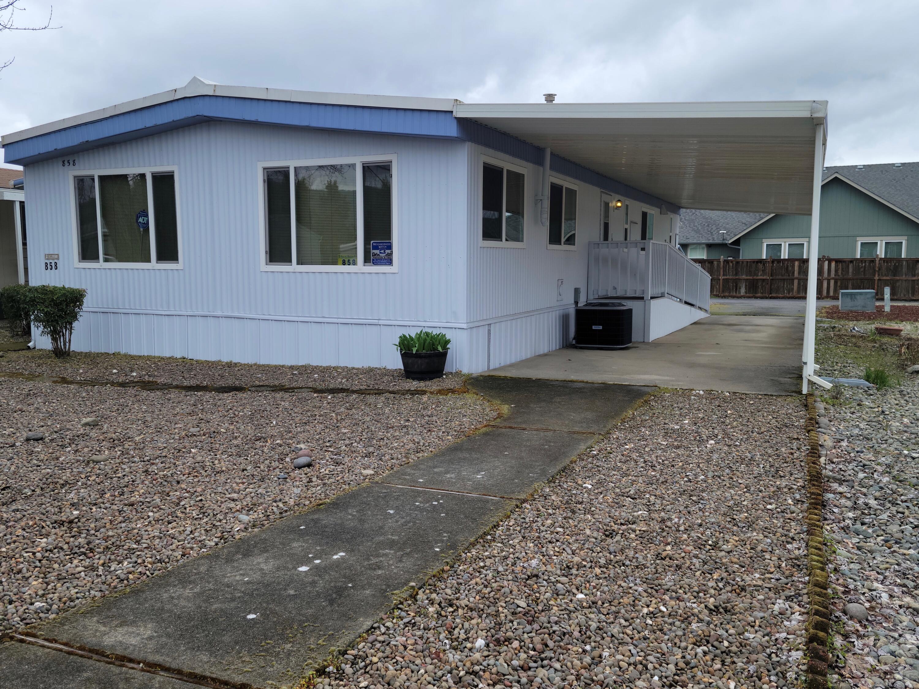 Rogue Lea Estates - Residential