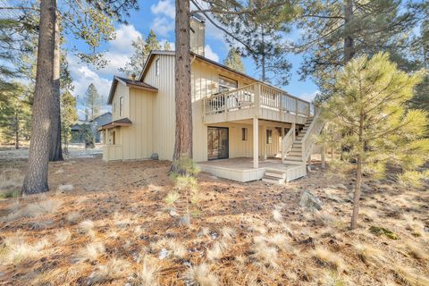 Tiny photo for 58035 Kinglet Road #16, Sunriver, OR 97707 (MLS # 220213958)