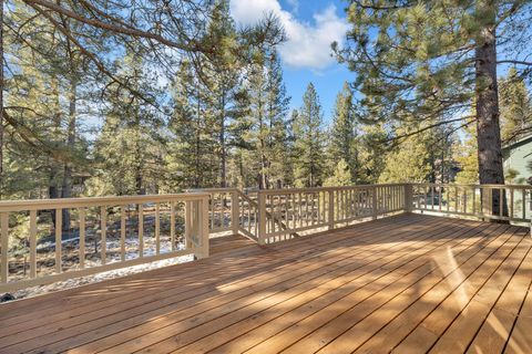 Tiny photo for 58035 Kinglet Road #16, Sunriver, OR 97707 (MLS # 220213958)