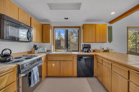 Tiny photo for 58035 Kinglet Road #16, Sunriver, OR 97707 (MLS # 220213958)