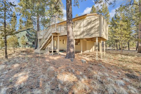 Tiny photo for 58035 Kinglet Road #16, Sunriver, OR 97707 (MLS # 220213958)